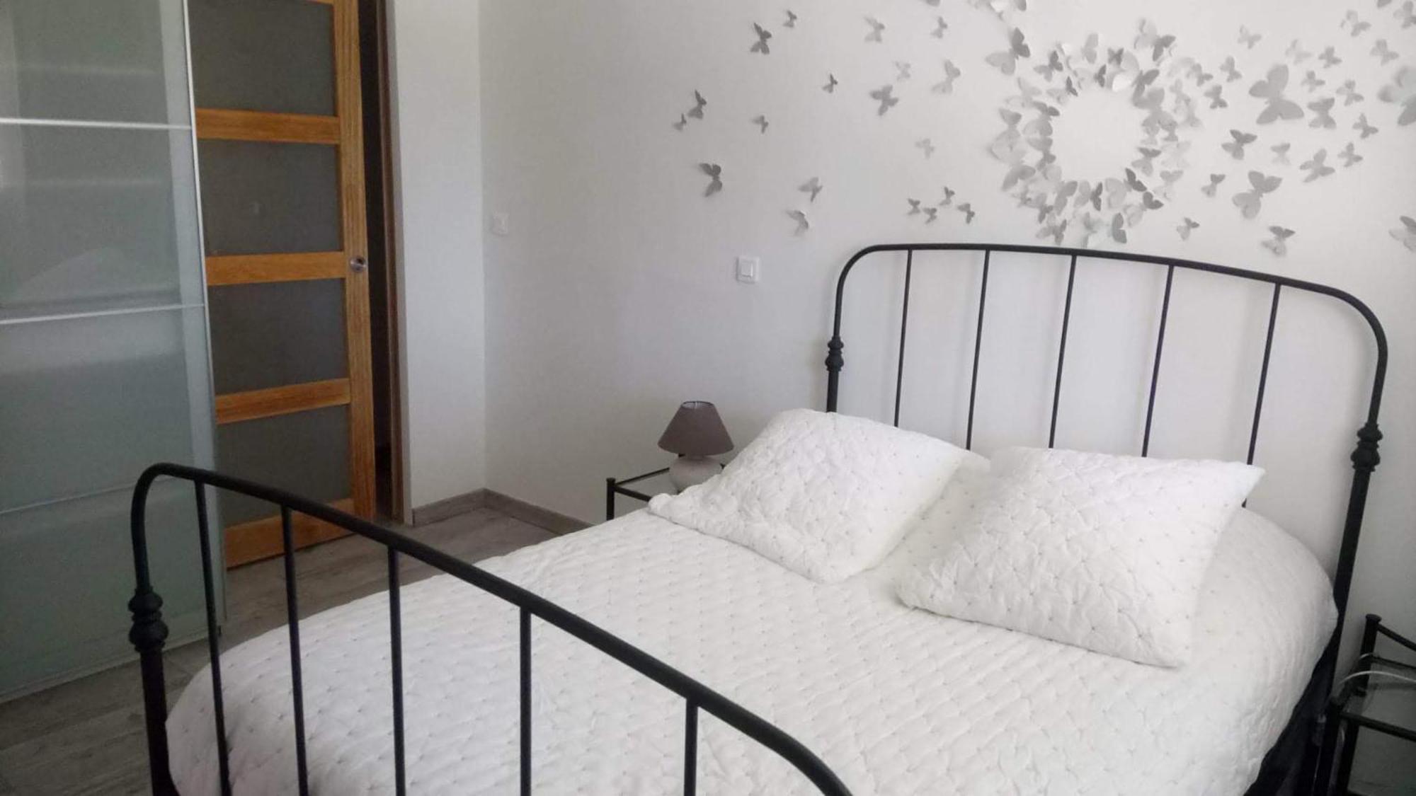 Des Eglantiers Holiday home *
