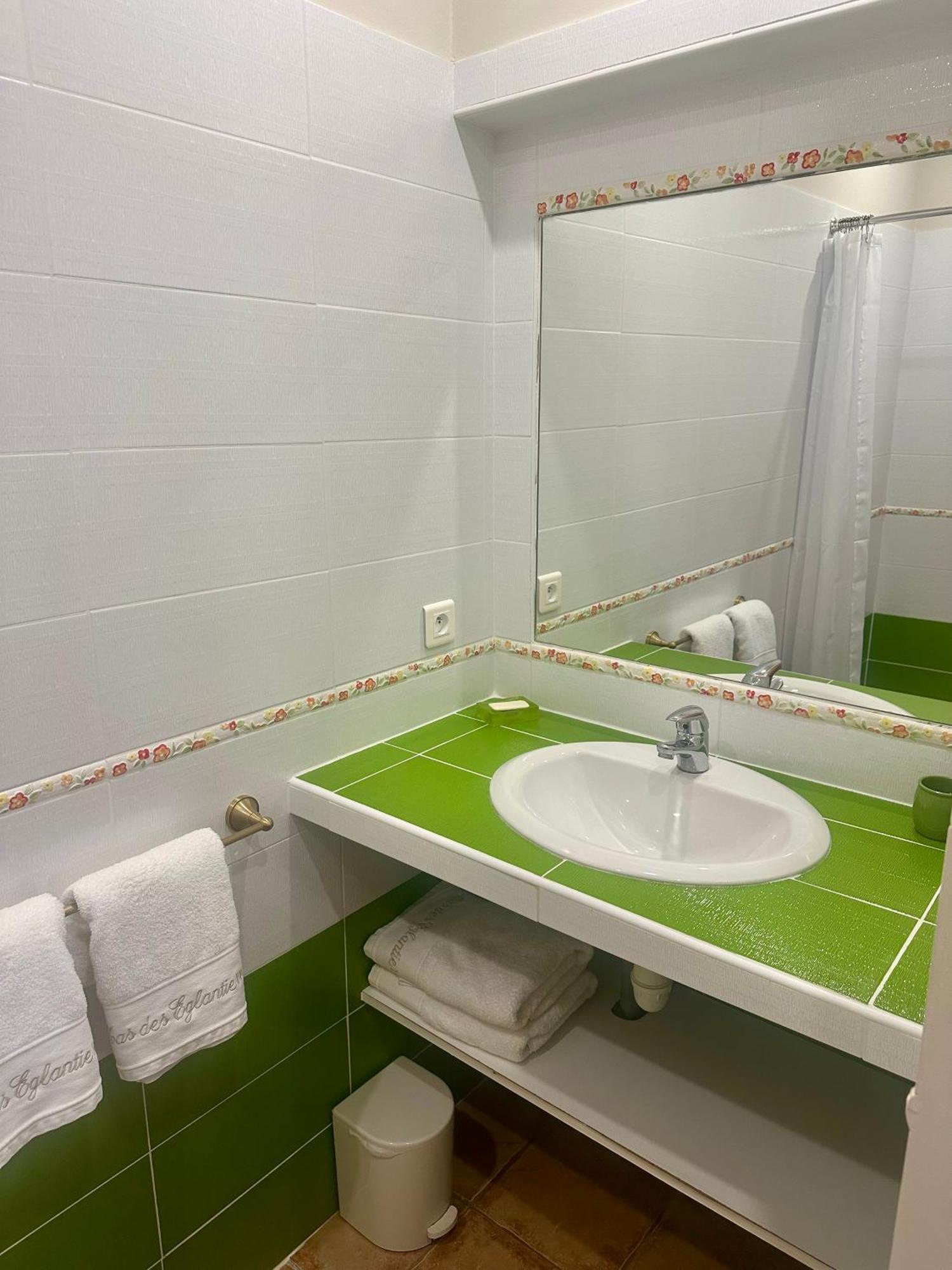 Des Eglantiers Holiday home